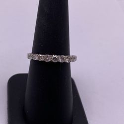 14kt Gold Female Ring - Size 7, 2.37g