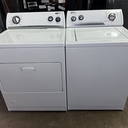 WHIRLPOOL WASHER AND GAS DRYER SET EXCELLENT CONDITIONS 
