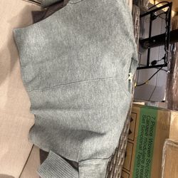 Woman Soft And Cozy Crew Neck Sweaters