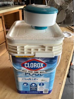 17 Chlorine tabs with dispenser.