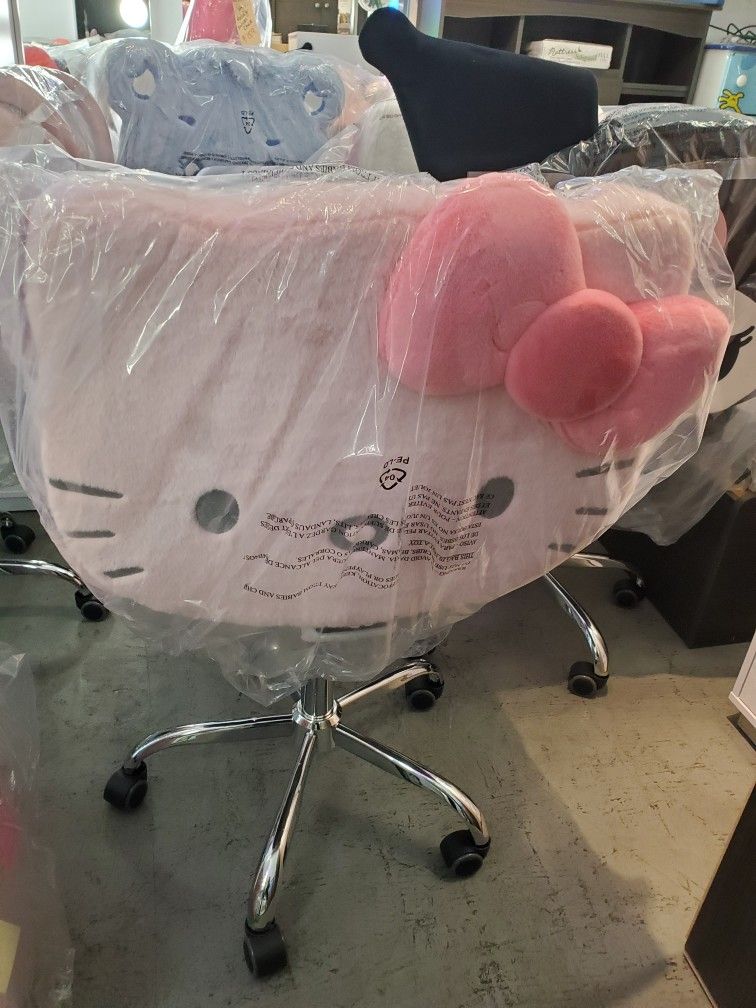 hello Kitty swivel chair Come Visit Our Store In Paramount