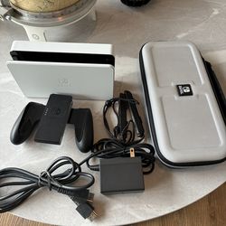 Nintendo Switch OLED Unlocked