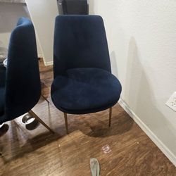Kitchen table with 6 chairs
