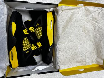 Air Jordan 4 Yellow Thunder 