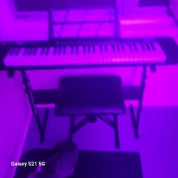 Keyboard Piano With Bench