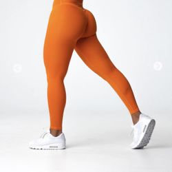 nvgtn leggings 