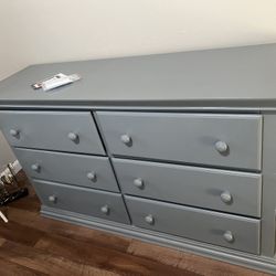 6 Drawer Dresser