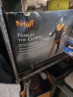 Nibbles the clown anamotronic