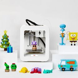 BRAND NEW CHILDRENS 3D PRINTER- "TOY BOX 3D PRINTER" 