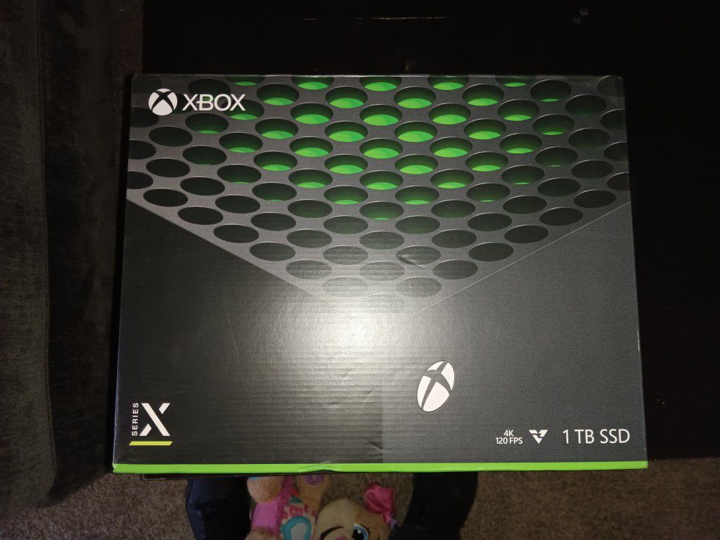 XBOX Series X With One Controller