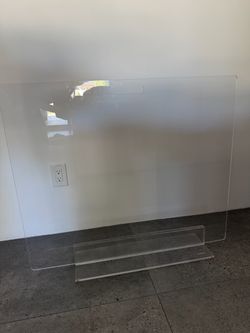 Hiddin Clear Freestanding Acrylic Dog & Cat Gate Panel