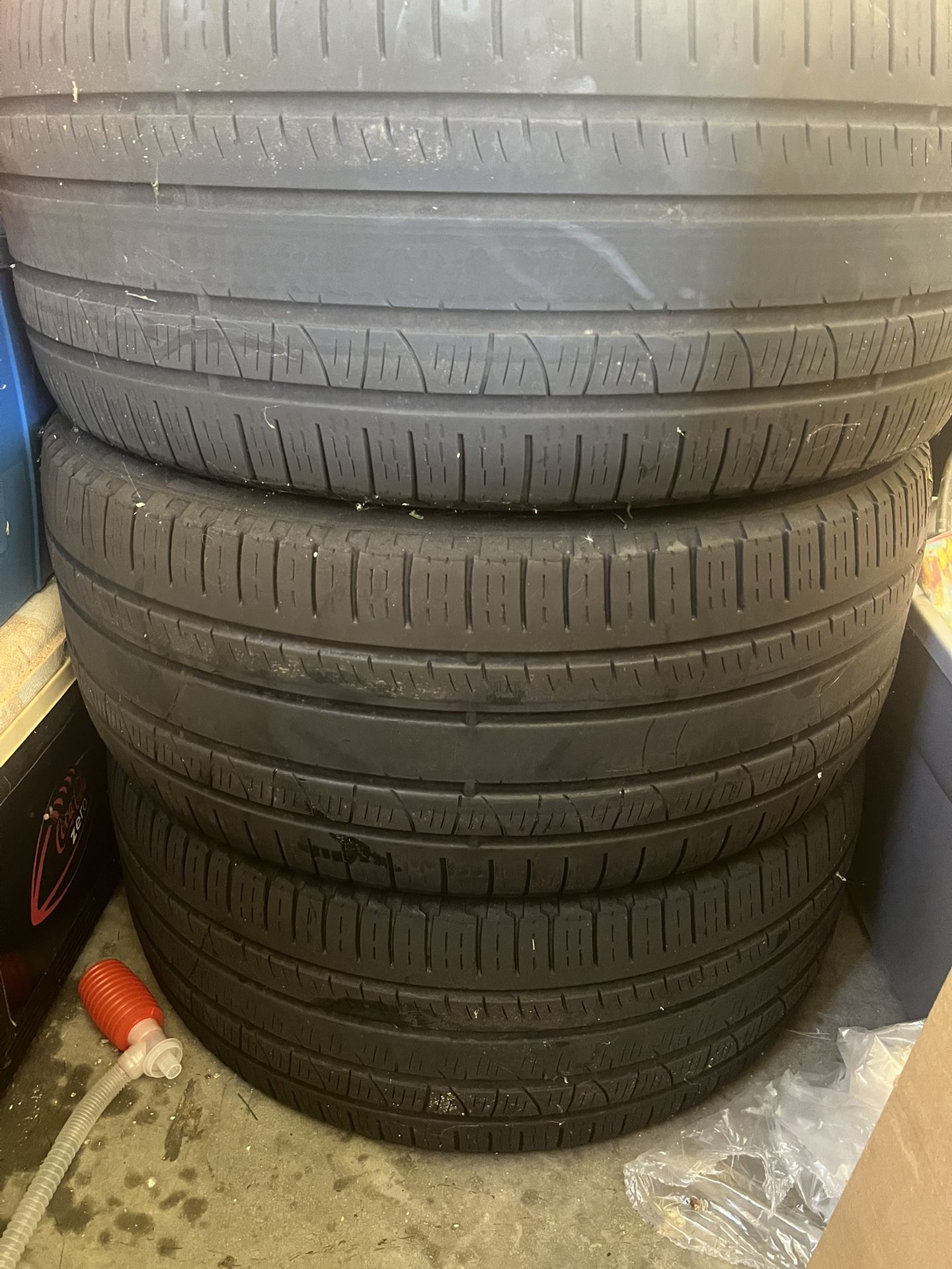 275/40/r21 Pirelli Scorpion All Season