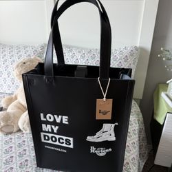 Dr Martens LOVE MY DOCS LEATHER TOTE BAG
