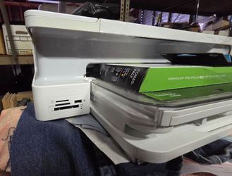 HP B8550 large format printer