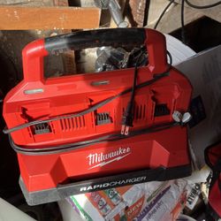 Cargador M18 Milwaukee 