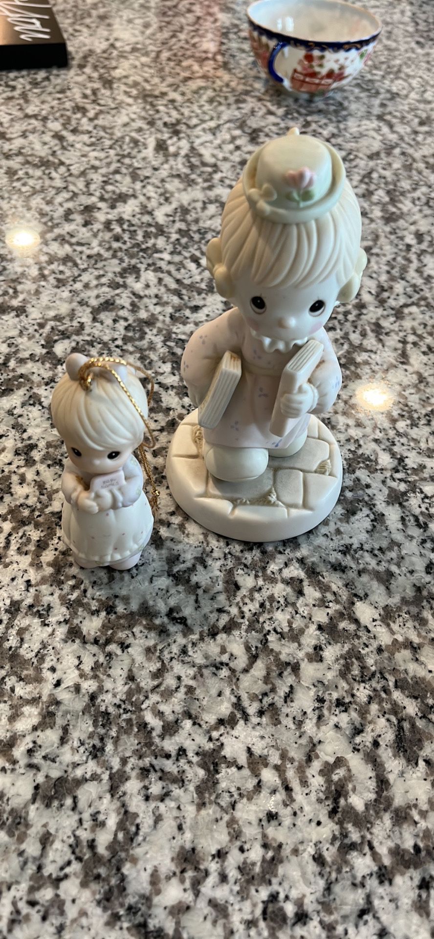 Precious Moments Figurine Happy Days Are Here Again 104396 Vintage & Precious Moments The Good Lord