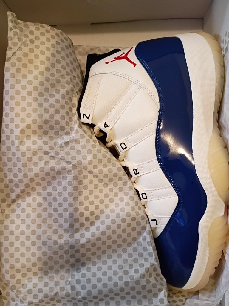 Jordan 11 Rare Air