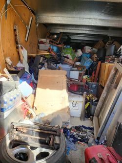  15X10 Storage unit full of many different things 