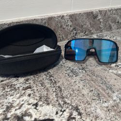 Oakley Glasses (Can Negotiate)