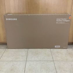 43” SAMSUNG M7 SMART MONITOR.