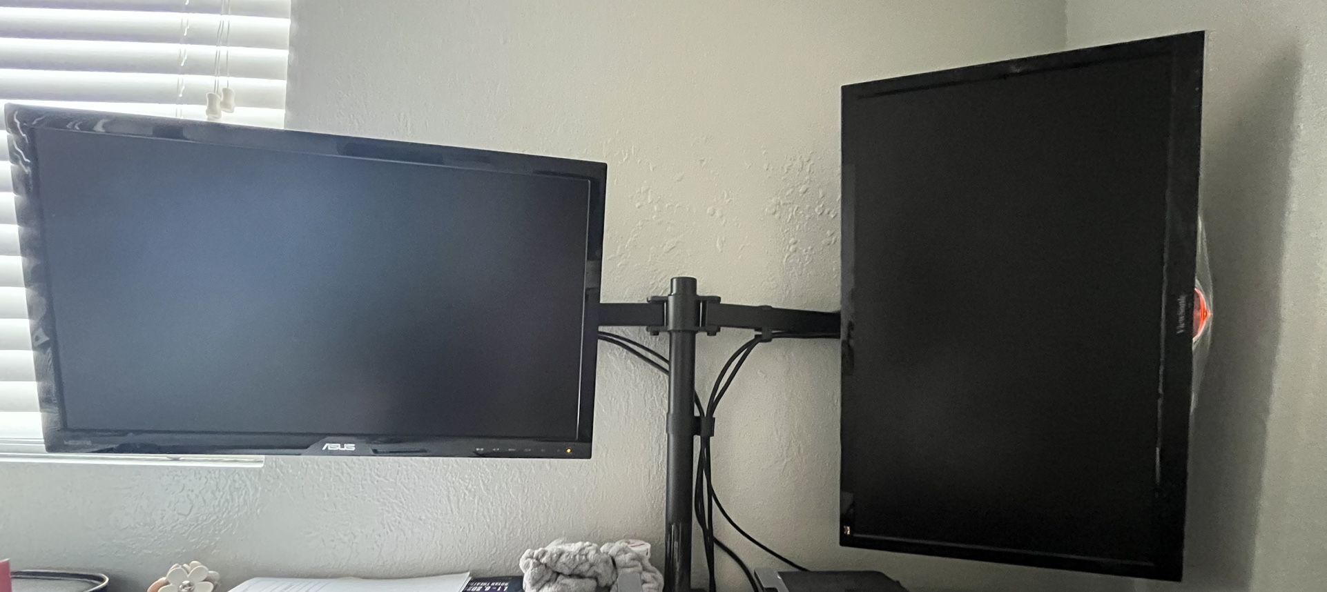 Monitors With Dual Monitor Stand