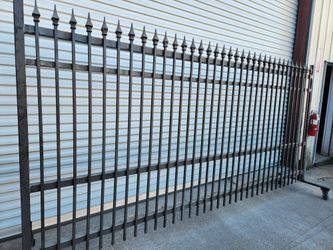 Gate 12'4" De Largo,x6' De Altura