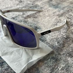 Oakley SUTRO Black  White POLARIZED Galaxy Purple  Iridium lens Sunglass 9406