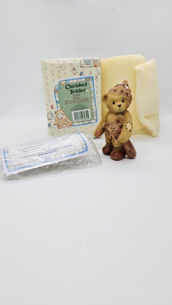 CHERISHED TEDDIES HUNTER Me Cavebear You Friend HALLOWEEN FIGURINE Caveman

Cherished Teddies Hunter Boy In Caveman Costume Figurine 354104 1998 Hallo