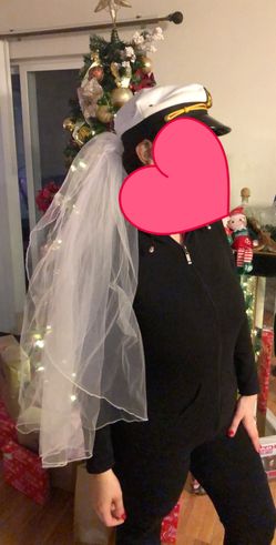 Wedding veil, bachelorette party.