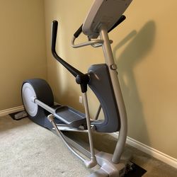 Precor EFX 700 Elliptical Machine with warranty