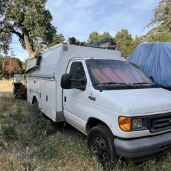 2005 Ford E-350