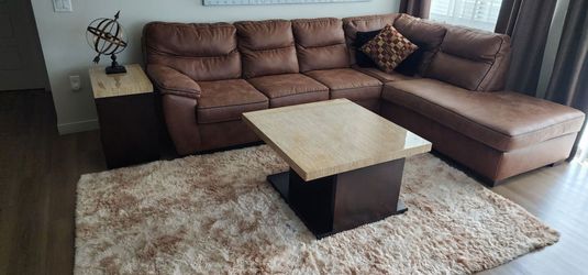 Doncaster Cocktail Table & End Table