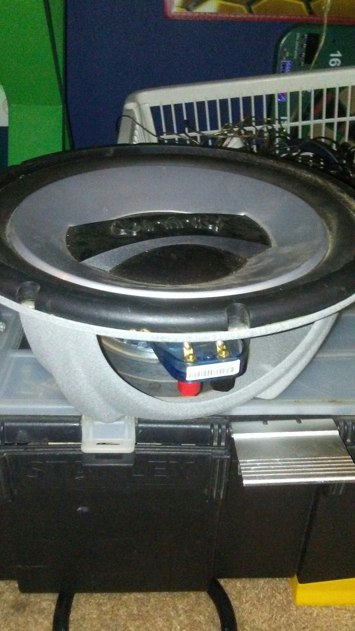 Infinity 1252w 12 in subwoofer