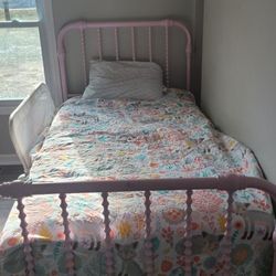 Twin Pink Bed