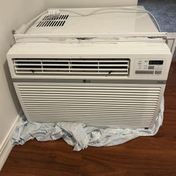 LG Air Conditioner With WiFi  