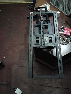 TV mount