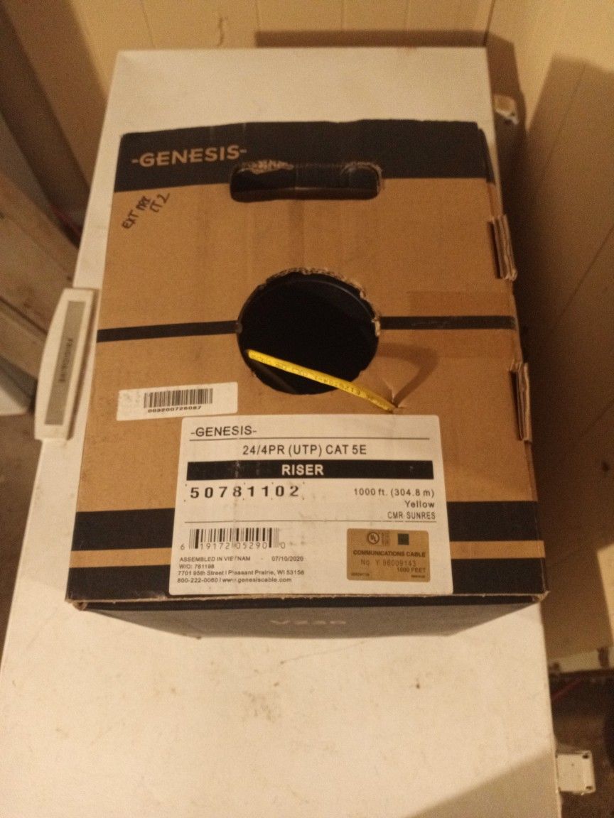 Genesis 24/4PR (UTP) CAT 5E Yellow 1000 Ft New