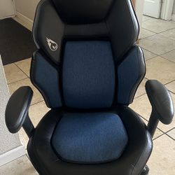 DPS 3D Insight Gaming Chair (Encode Model) – Like New 
