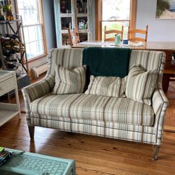 Loveseat 54Lx 36D