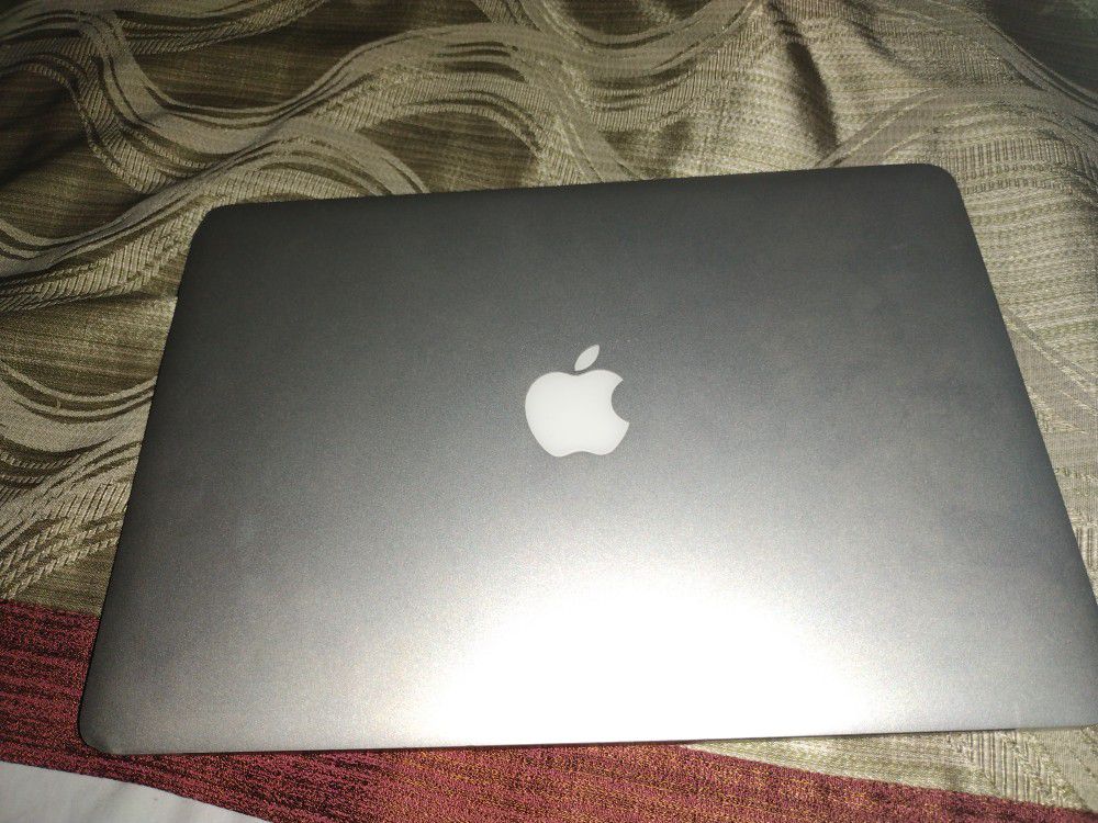 Apple 2011 MacBook Air 128GB