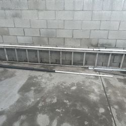 -14 Feet Light Weight Aluminum Ladder-