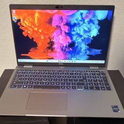 Dell Latitude 5540 13th Gen i7-1370P vPro , 14 cores, 20 threads, 16GB  DDR5 512GB PCIe SSD Windows 11 Pro,