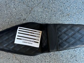 Saddleman seat Touring bike