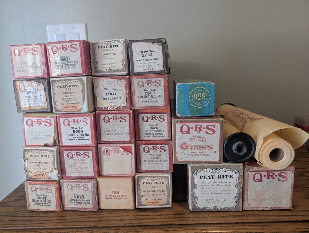 VINTAGE LOT OF 26 QRS WORD ROLL PIANO PLAYER MUSIC ROLLS