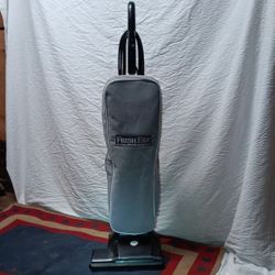 Vacuum Cleaner 