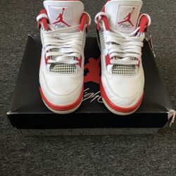 Air Jordan 4 Retro OG 'Fire Red' 2020