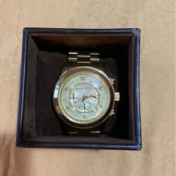 Michael Kors Men’s Runway Chronograph Watch (stainless Steel)