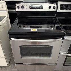GE 30” ELECTRIC STOVE