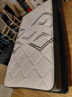 Jeromes Twin Bed