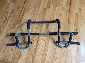 Pull up bar